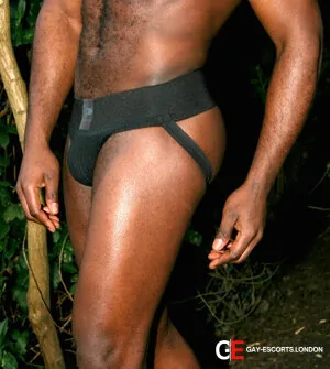 Gay Escort Thyrone 38yr - exhibitionism