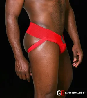 Gay Escort Thyrone 38yr - secretaries