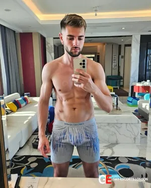 Bisexual Escort Giovanni 25yr - always safe sex