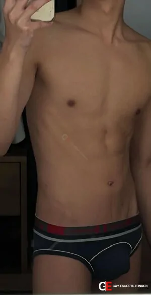 Gay Escort &pound;80 Matthew Asian Massage 24yr - masseur