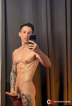 Bisexual Escort Peter 27yr - dirty talk