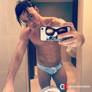 Gay Escort Marcus 31yr - sucking
