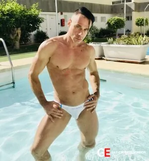 Gay Escort Marcus 36yr - trios