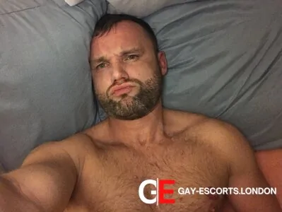 Escort Maciek 32yr - massage