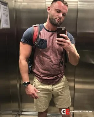 Escort Maciek 32yr - massage