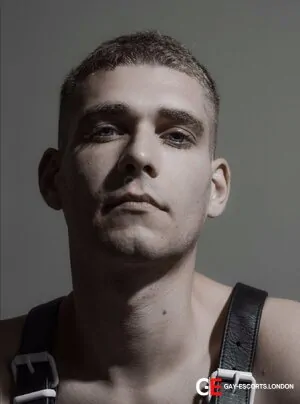 Escort Aaron 23yr - sauna