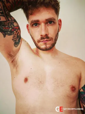 Bisexual Escort Aaron 30yr - always safe sex