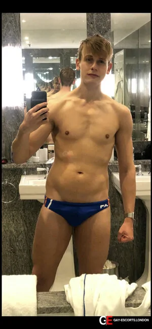 Gay Escort Finn 22yr - sucking