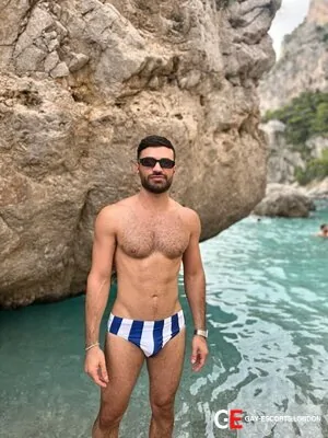 Gay Escort Davide 25yr - gangbang