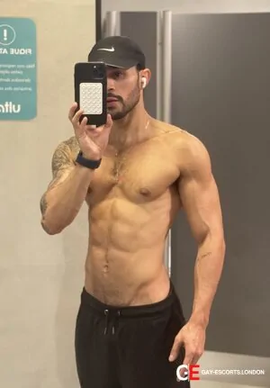 Bisexual Escort Adam 26yr - always safe sex