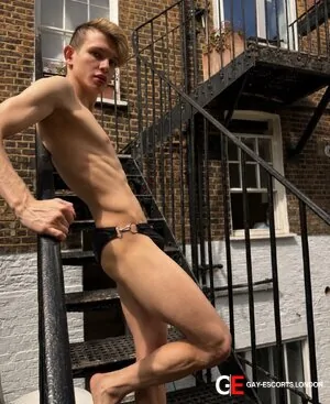 Gay Escort Derick 26yr - always safe sex