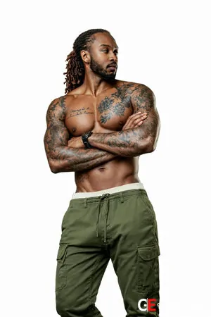 Bisexual Escort Bigboyderek 31yr - double penetration