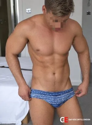 Bisexual Escort Archer 23yr - role