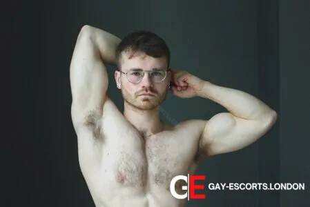 Gay Escort Eddy 27yr - trios