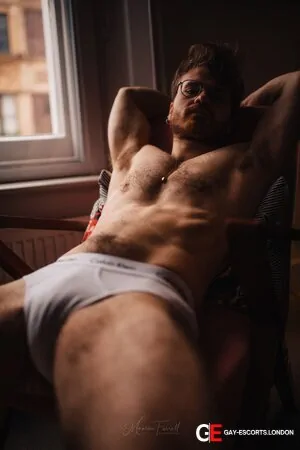 Gay Escort Eddy 25yr - sauna