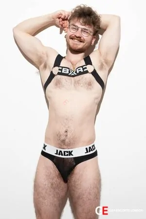 Gay Escort Eddy 25yr - hotel dates