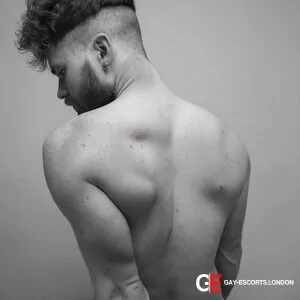 Gay Escort Eddy 25yr - foot worship