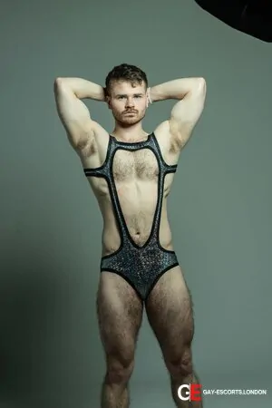 Gay Escort Eddy 27yr - blowjob