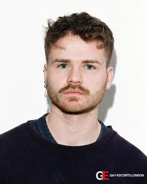 Gay Escort Eddy 29yr - trios