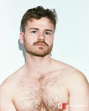 Gay Escort Eddy 29yr - exhibitionist
