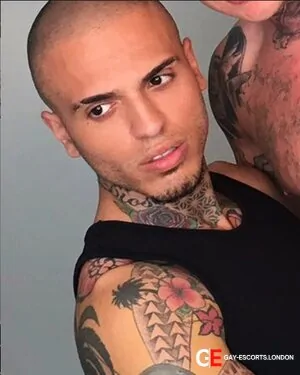 Gay Escort Leo Rex 24yr - sucking