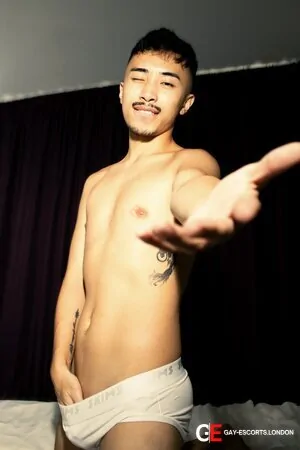Gay Escort Tpbldnvers 22yr - trios