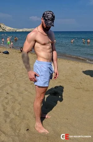 Bisexual Escort Vik_xxl 28yr - licking