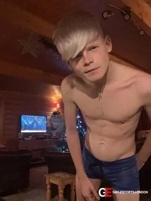 Gay Escort Kay 23yr - rimming
