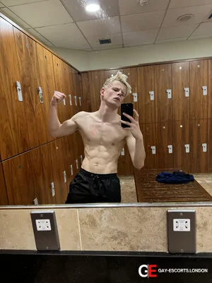Gay Escort Kay 24yr - massage