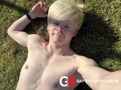 Gay Escort Kay 24yr - always safe sex