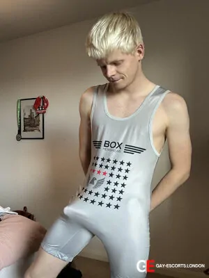 Gay Escort Kay 24yr - rimming