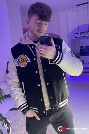 Bisexual Escort Daniel 22yr - sucking