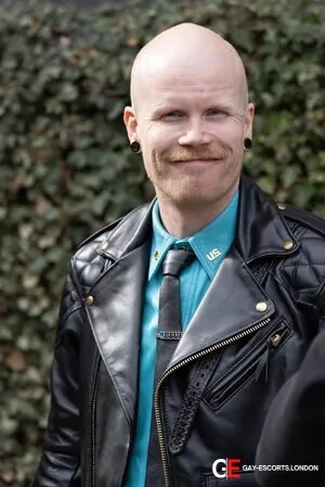 Gay Escort Sir Roco 36yr - sauna