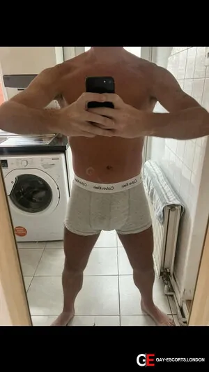 Bisexual Escort Xxxl90 30yr - massage