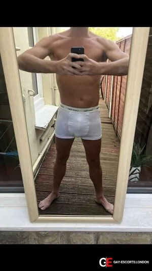 Bisexual Escort Xxxl 30yr - role