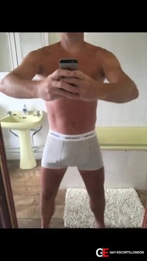 Bisexual Escort Xxxl 30yr - masseur