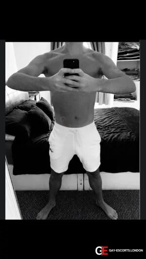 Bisexual Escort Xxxl 30yr - exhibitionist