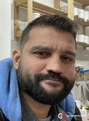Gay Escort Jock 35yr - licking