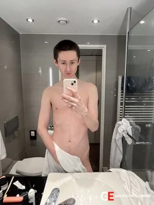 Gay Escort Sasha 24yr - rimming