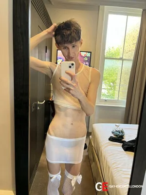 Gay Escort Sasha 24yr - trios