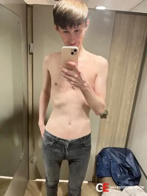 Gay Escort Sasha 24yr - rimming