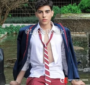 Gay Escort Lucca Twink 19yr - always safe sex