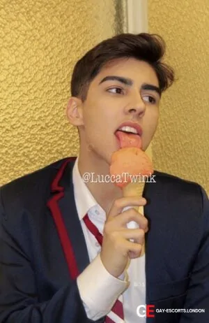 Gay Escort Lucca Twink I&rsquo;m Back 19yr - always safe sex