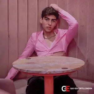 Gay Escort Lastdays Lucca Twink 19yr - role