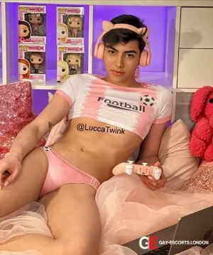 Gay Escort Lucca Twink 19yr - always safe sex