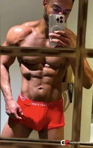 Gay Escort Bruno Reis 30yr - trios