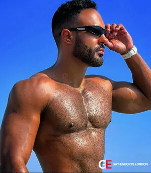 Gay Escort Bruno Reis 30yr - trios