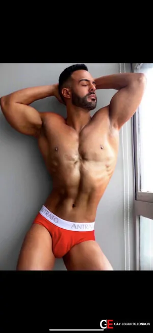 Gay Escort Bruno Reis 30yr - trios