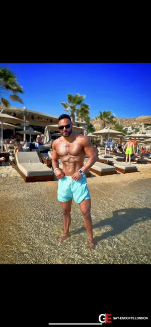 Gay Escort Bruno Reis 30yr - massage