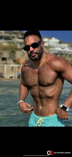 Gay Escort Bruno Reis 30yr - masseur